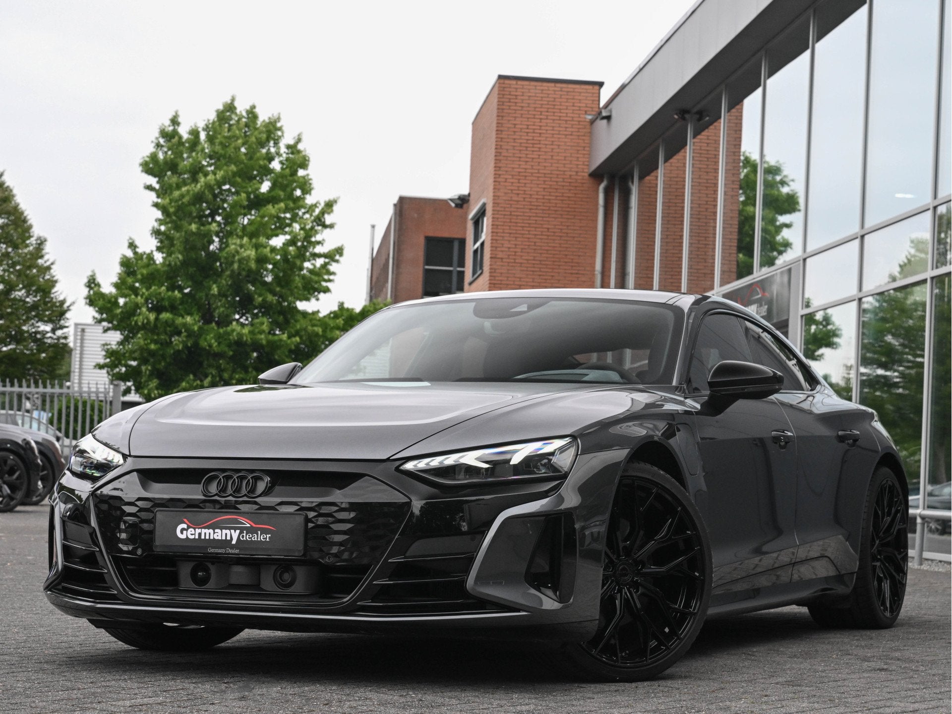 Audi e-tron GT 476pk Lucht Pano Pro-zetels Matrix-Led B&O 22, Auto's, Audi, Automaat, 479 km, Gebruikt, Zwart