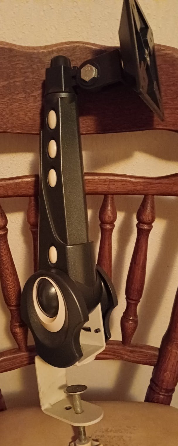 te koop grote computer beeldscherm stanaart voor 50 euro, Ophalen