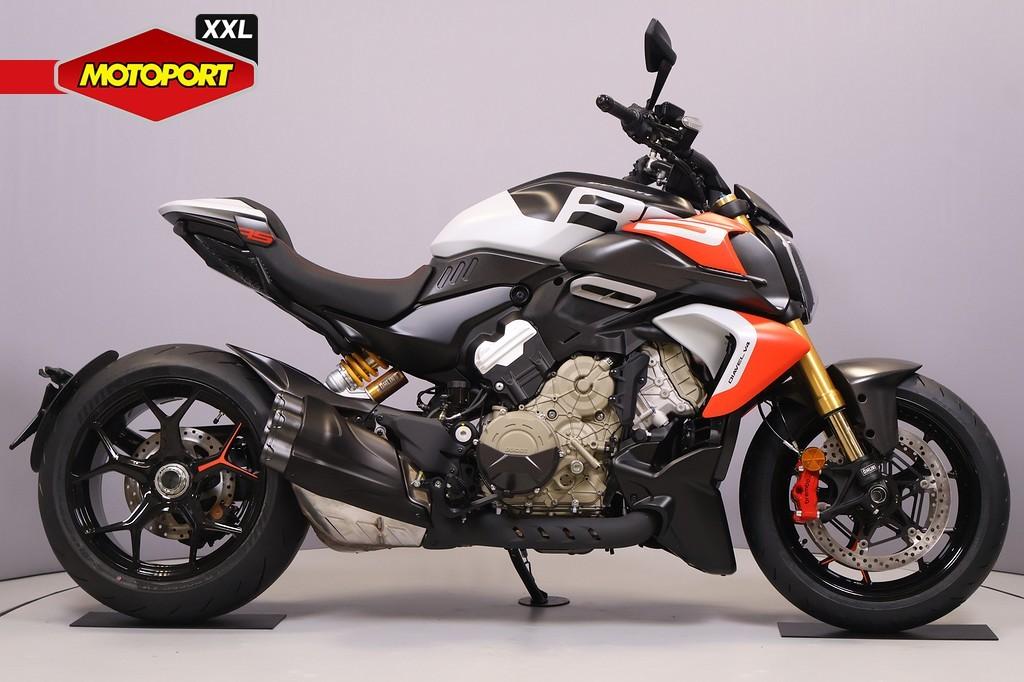 Ducati DIAVEL V4 RS (bj 2026), Ducati North Europe B.V., Bedrijf, Overig, Maanweg 174
2516 AB  Den Haag, NL