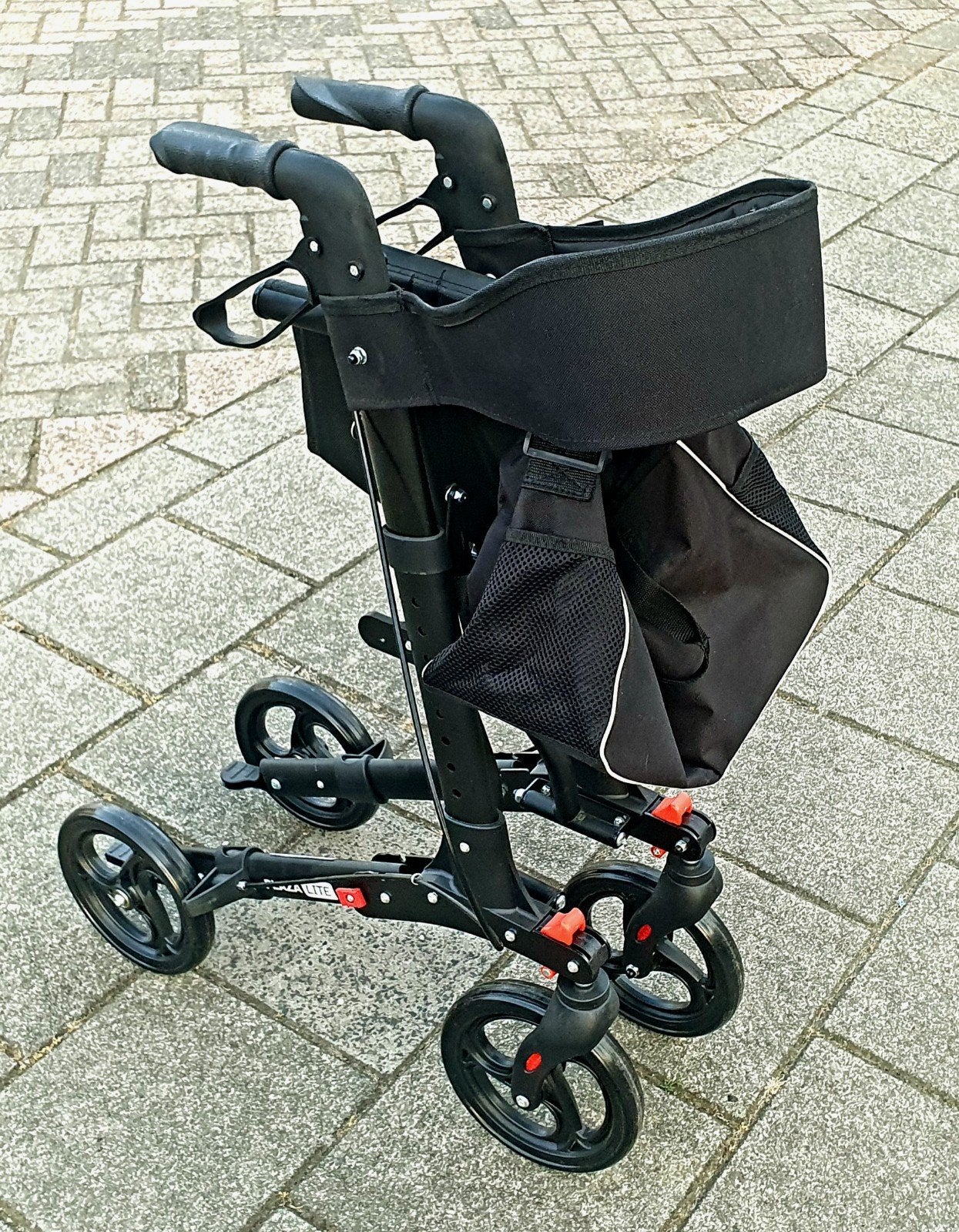 Lichtgewicht Rollator dubbel inklapbaar NIEUW, Lichtgewicht, Nieuw, Ophalen of Verzenden, Lichtgewicht rollator
