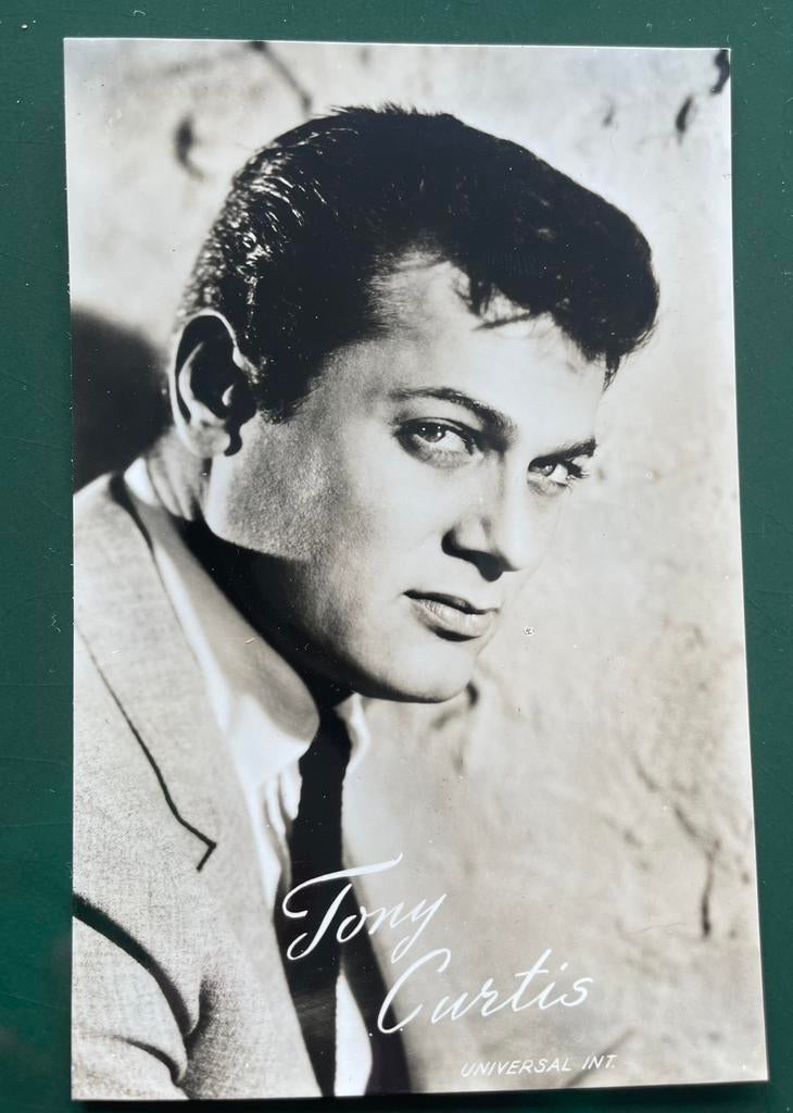 2 x Zwart wit ansichtkaarten- Tony Curtis - uitg. Takken, Ophalen of Verzenden, 1940 tot 1960, Sterren en Beroemdheden