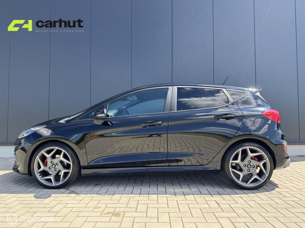 Ford Fiesta 1.5 EcoBoost ST-3| NL auto| dealer ond.|1e eig.|, Auto's, Ford, Voorwielaandrijving, Leder en Stof, Zwart, Origineel Nederlands