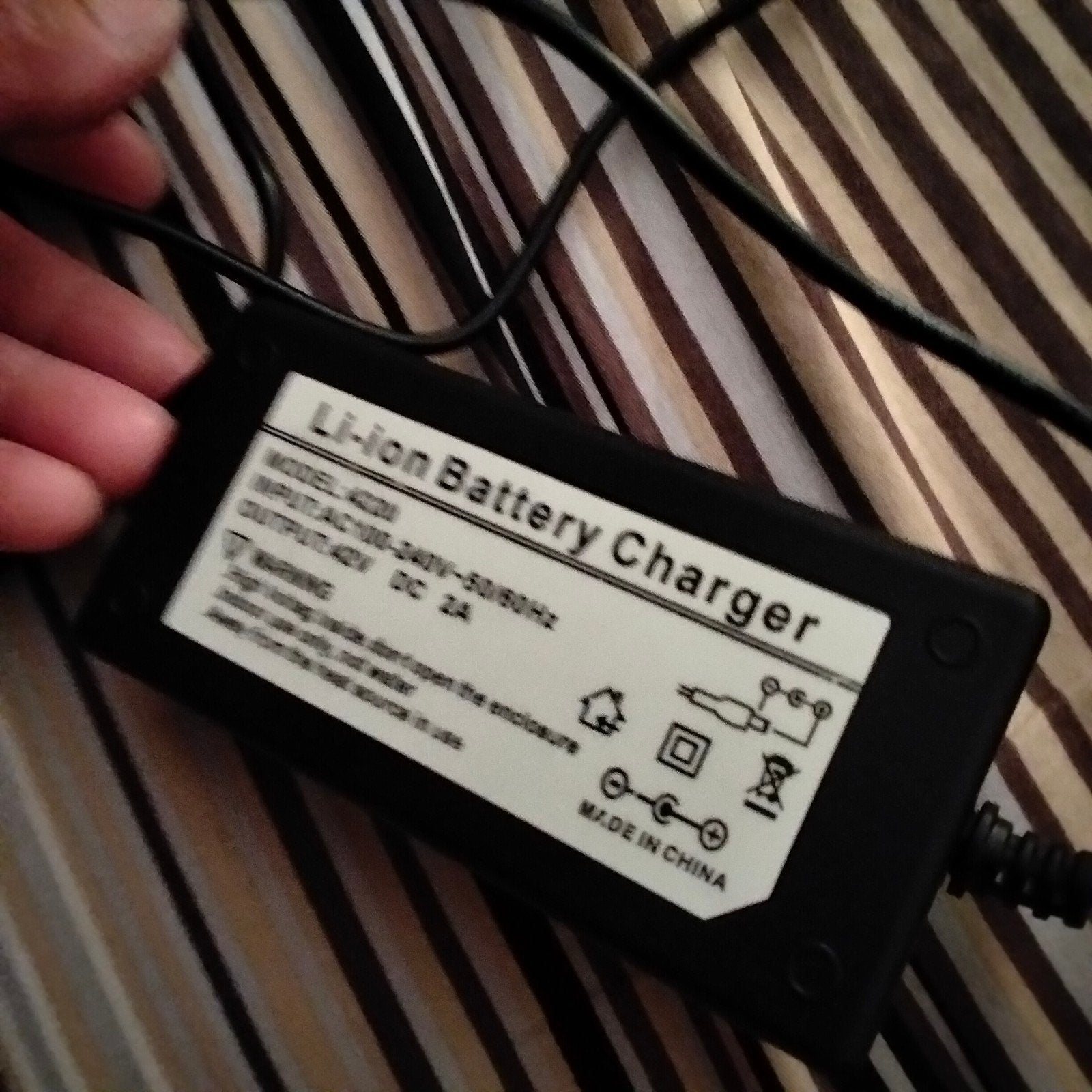 Li-ion Batterijlader 42V -2A - Goede Conditie, Ophalen of Verzenden, Gebruikt