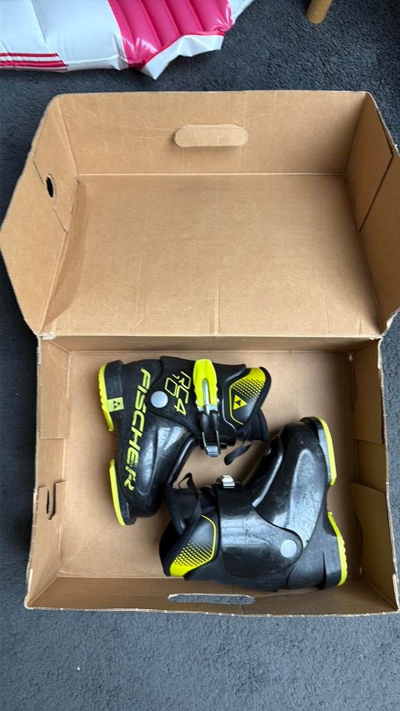 Fischer RC4 10 Skischoenen 15,5 (normaal 25 150-165mm), 100 tot 140 cm, Schoenen, Ophalen of Verzenden, Skiën