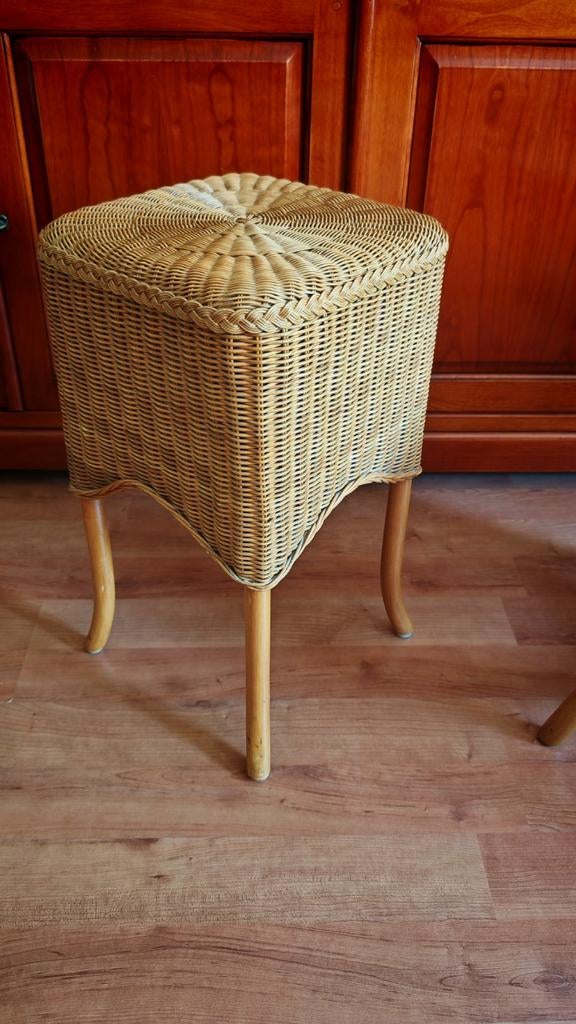 Rotan/bamboe bijzettafel, Ophalen, Zo goed als nieuw, Hout
