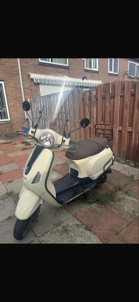 Berini scooter uit 2012 - Nieuw motorblok, Ophalen, Gebruikt, Benzine
