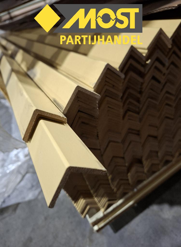 MDF hoekprofielen diverse kleuren, Doe-het-zelf en Verbouw, Plinten en Afwerking, Ophalen, Mdf, Plinten