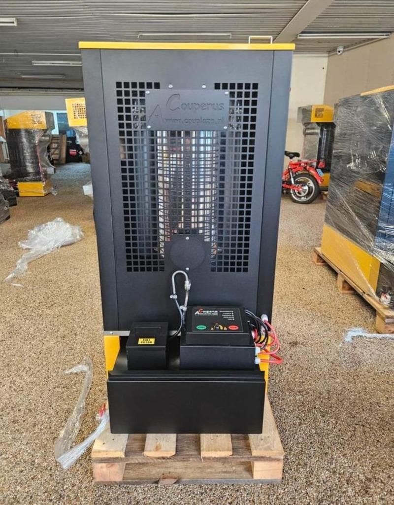 Afgewerkte olie kachel garageverwarming 30 tot 52 kw nieuw, Garantie