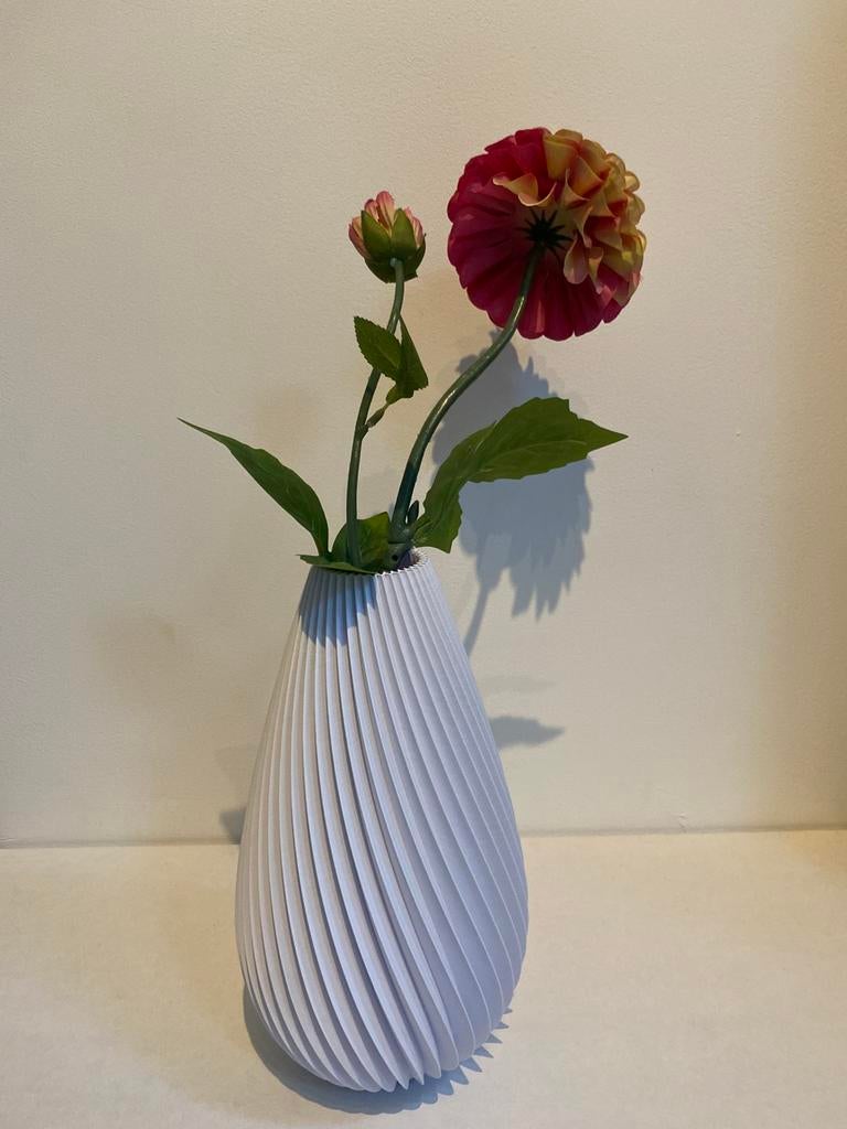 Vaas leuk cadeau voor moederdag of pasen, Overige kleuren, Ophalen of Verzenden, Minder dan 50 cm, Glas