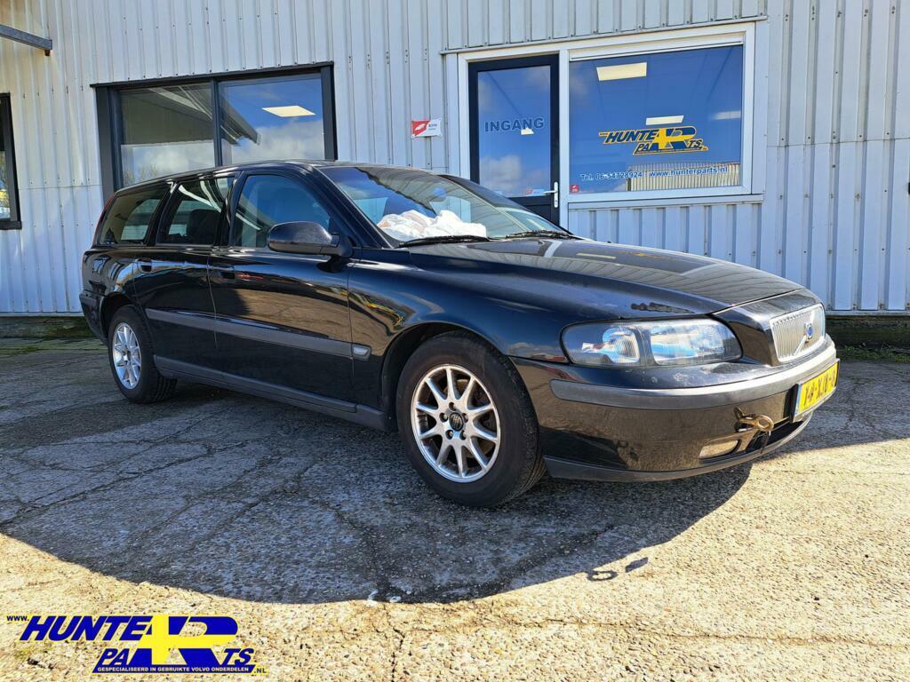 Volvo V70 2.4 , Kleurcode 019, Gebruikt