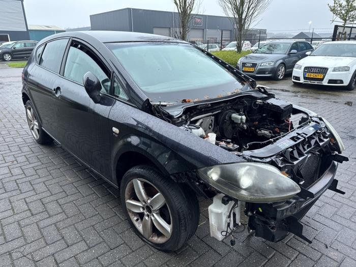 Buitenspiegel rechts van een Seat Leon, Gebruikt, -, -, Ophalen of Verzenden
