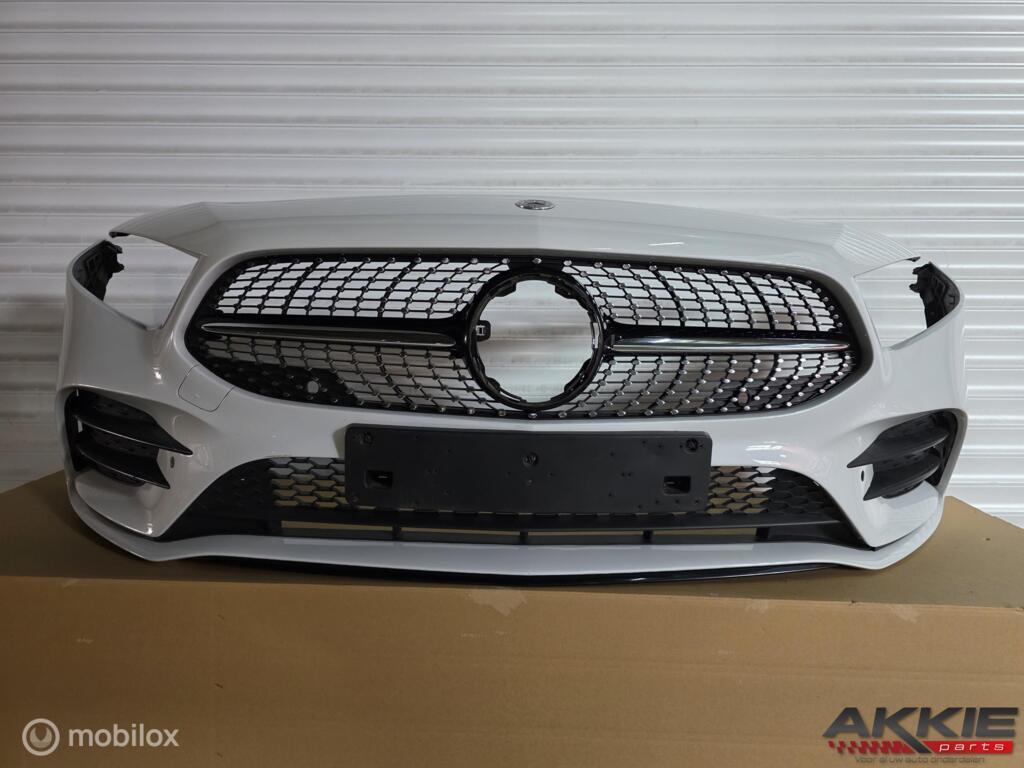 mercedes A klasse AMG voorbumper W177 V177 2019 - 2022, Gebruikt, Voor, Ophalen of Verzenden, Bumper