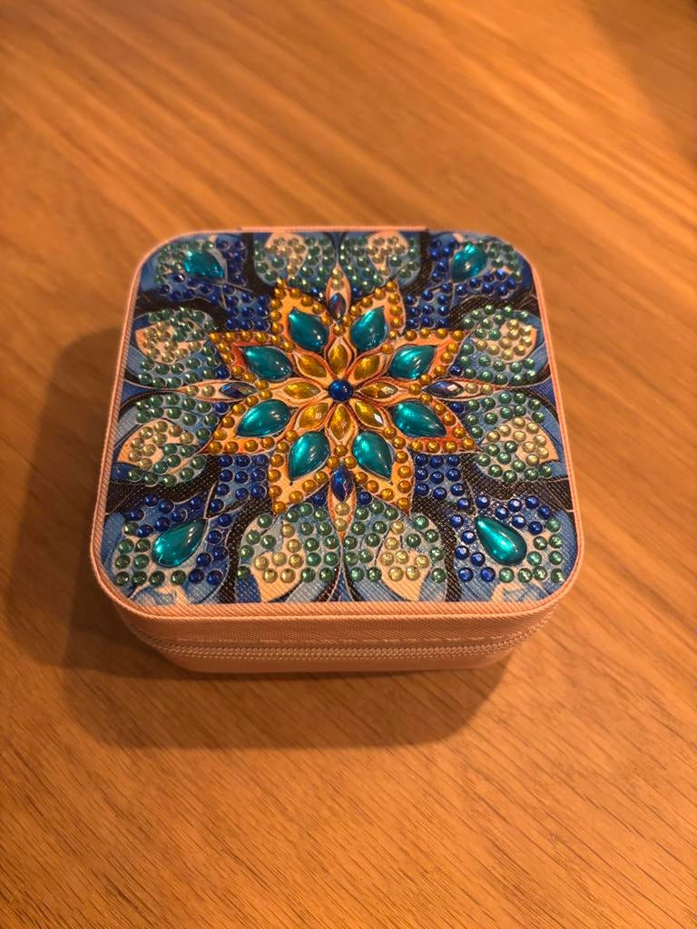 2 sieradendoosjes, Sieraden, Tassen en Uiterlijk, Beautycases, Zo goed als nieuw, Hardcase, Blauw, Ophalen of Verzenden