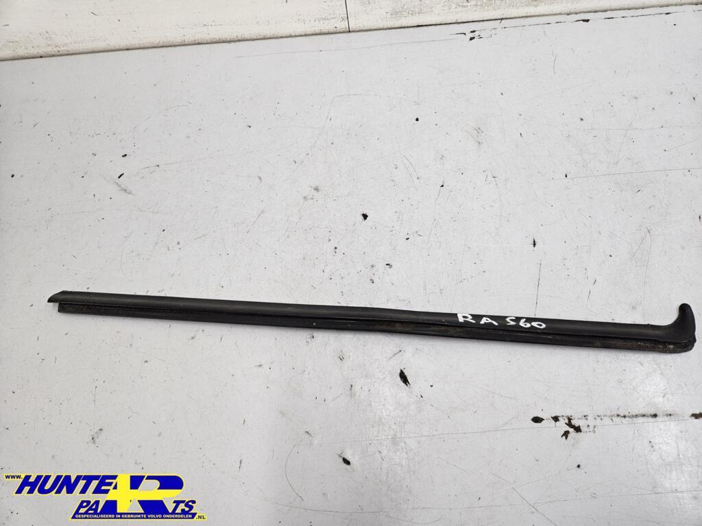 Raamrubber deur RA Volvo S60 I ('00-'09) 8652332, Gebruikt, Ophalen of Verzenden, Volvo