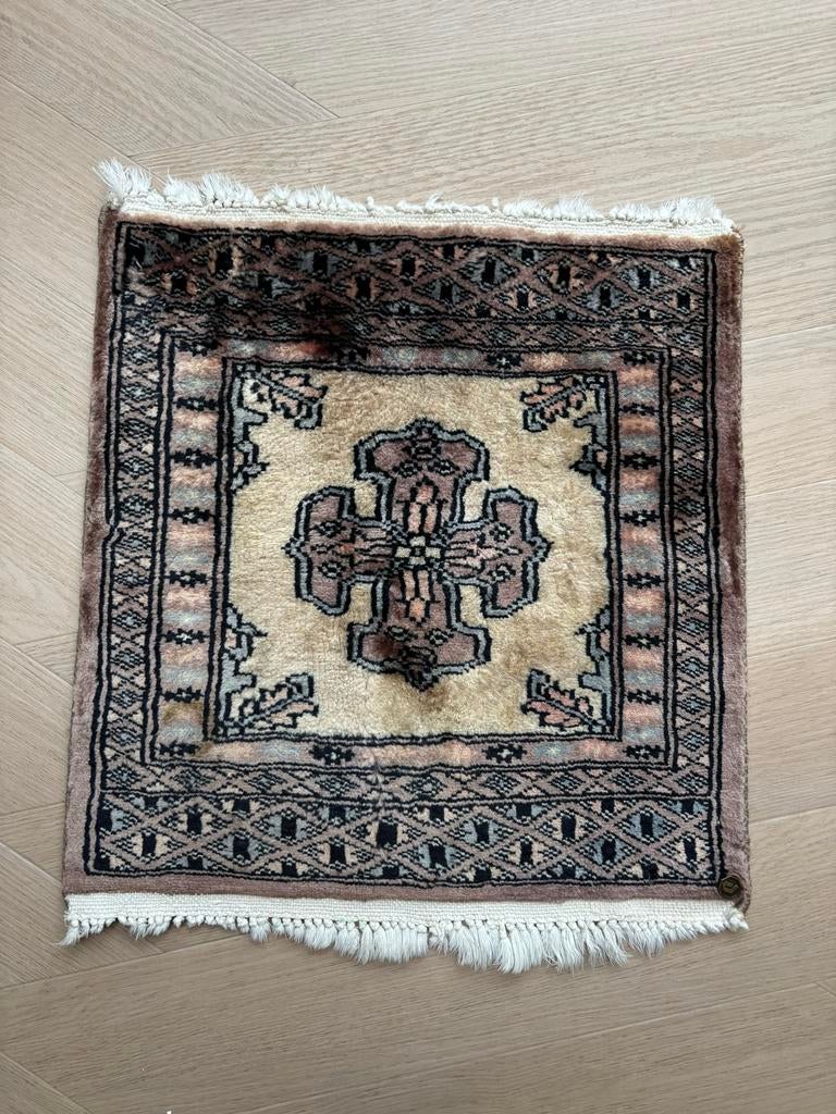 Perzisch tapijt; afmeting 40x45 cm, Ophalen