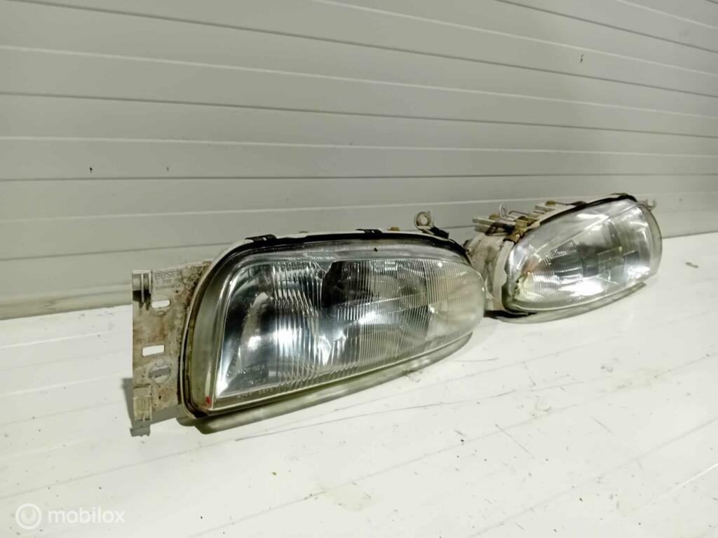 Koplamp Ford Fiesta, Auto-onderdelen, Verlichting, Gebruikt, Ophalen of Verzenden
