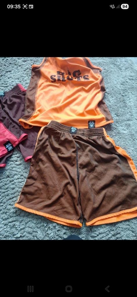 Big shot basketbal tenue xxs rood en xs oranje, Sport en Fitness, Basketbal, Ophalen of Verzenden, Zo goed als nieuw, Kleding