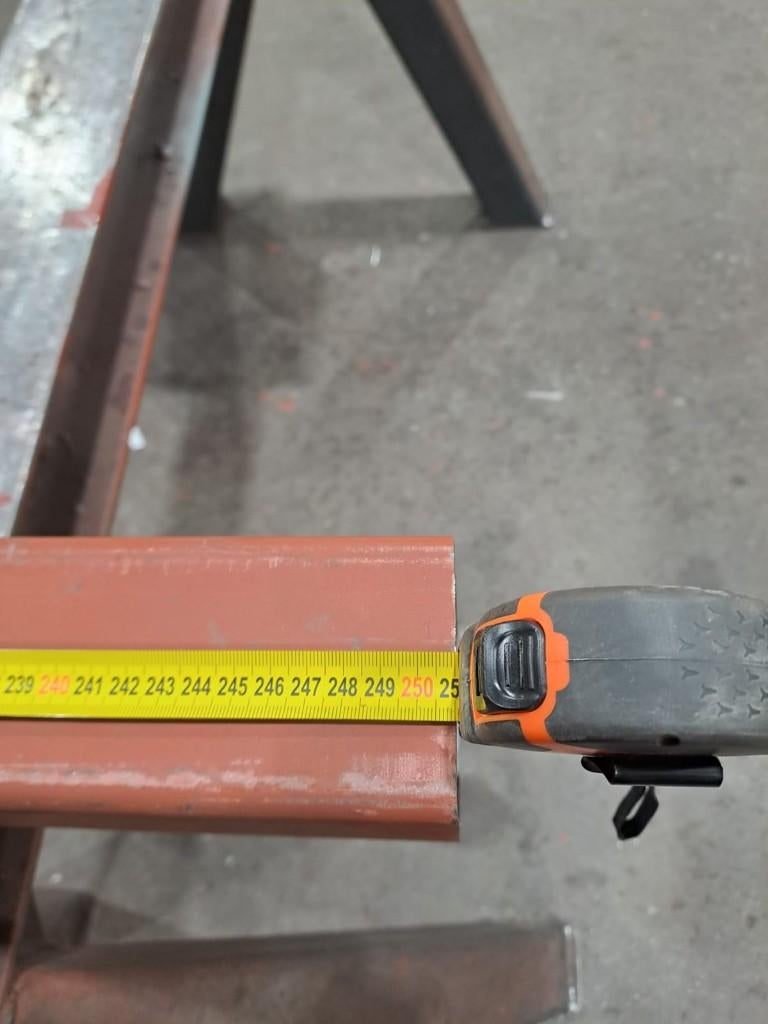 Koker 100x80x4 lengte 2510mm gestraald en gemenied, Doe-het-zelf en Verbouw, Metalen, Ophalen, Zo goed als nieuw