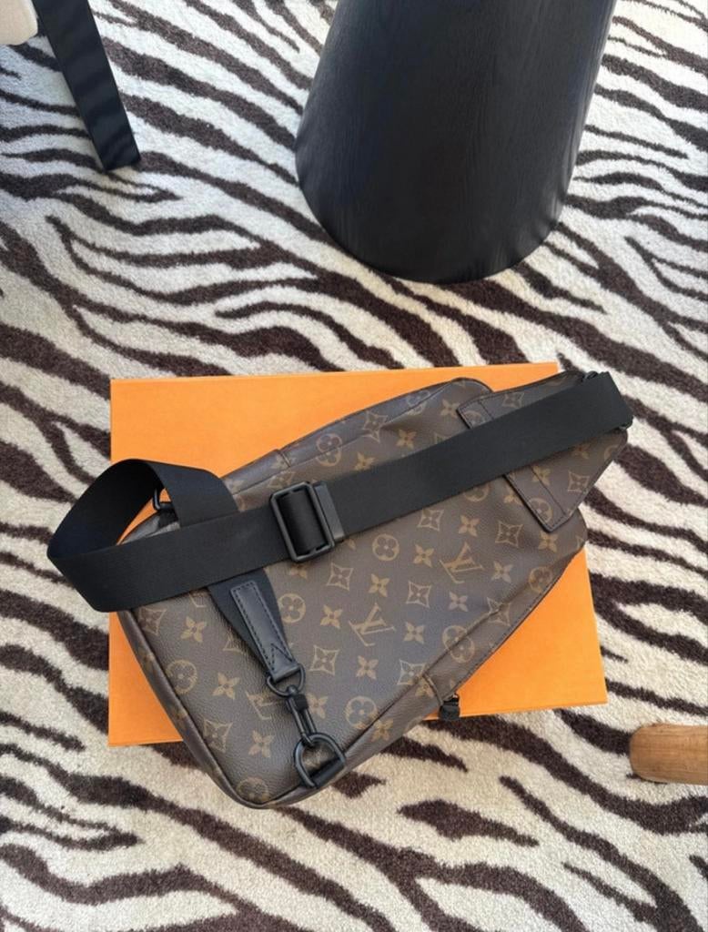 Louis Vuitton avenue sling bag, Overige merken, Bruin, Ophalen of Verzenden, Zo goed als nieuw