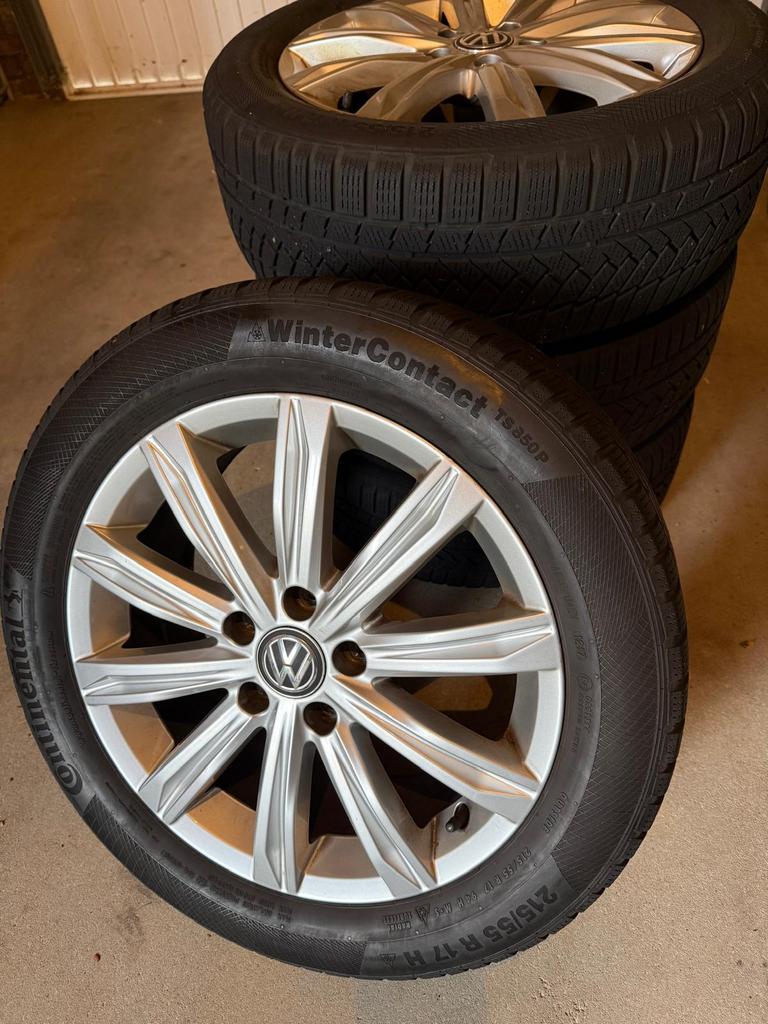Te koop: 4 Originele VW 17” lichtmetalen velgen, Auto-onderdelen, Banden en Velgen, 19 inch, 215 mm, Banden en Velgen, Winterbanden