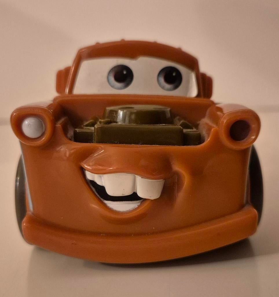 Cars - Takel - Tow Mater - maakt geluid en rijdt vooruit, Kinderen en Baby's, Speelgoed | Speelgoedvoertuigen, Ophalen of Verzenden