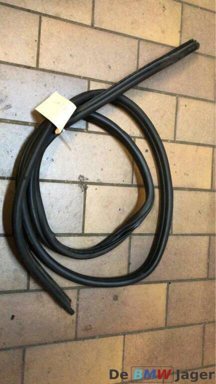 Deurrubber linksachter BMW 3 serie E91 LCi touring, Gebruikt, Ophalen of Verzenden, BMW, BMW