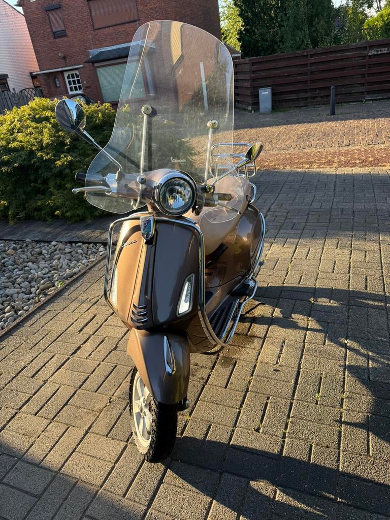 Vespa Primavera 4T4V 50cc brom Marrone, Ophalen, Zo goed als nieuw, Benzine, Vespa