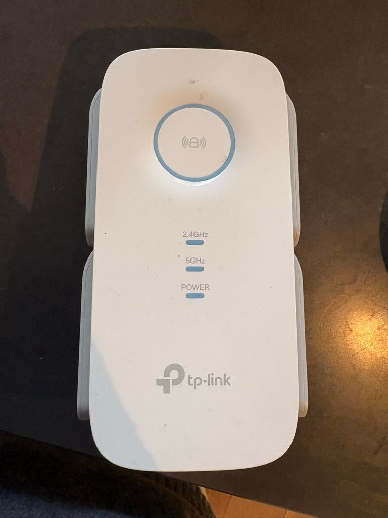 TP-Link RE650 WiFi Range Extender, Computers en Software, WiFi-versterkers, Ophalen, Zo goed als nieuw