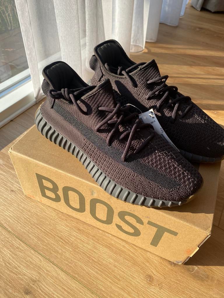 Yeezy boost 350 v2, Ophalen of Verzenden, Nieuw