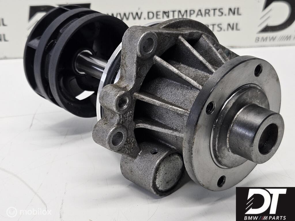 Waterpomp BMW M3 E90 E92 E93 M5 E60 S65 S85 11517838201, Gebruikt, Ophalen of Verzenden, BMW, BMW
