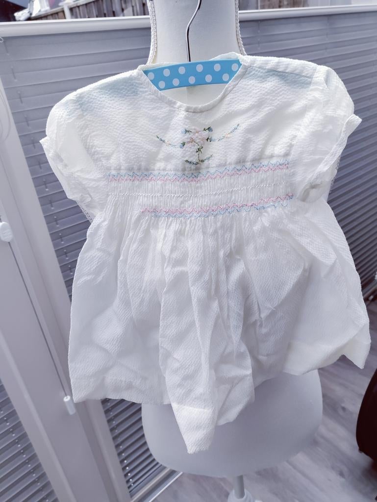 Vintage retro baby jurkje wit, Antiek en Kunst, Antiek | Kleding en Accessoires, Ophalen of Verzenden