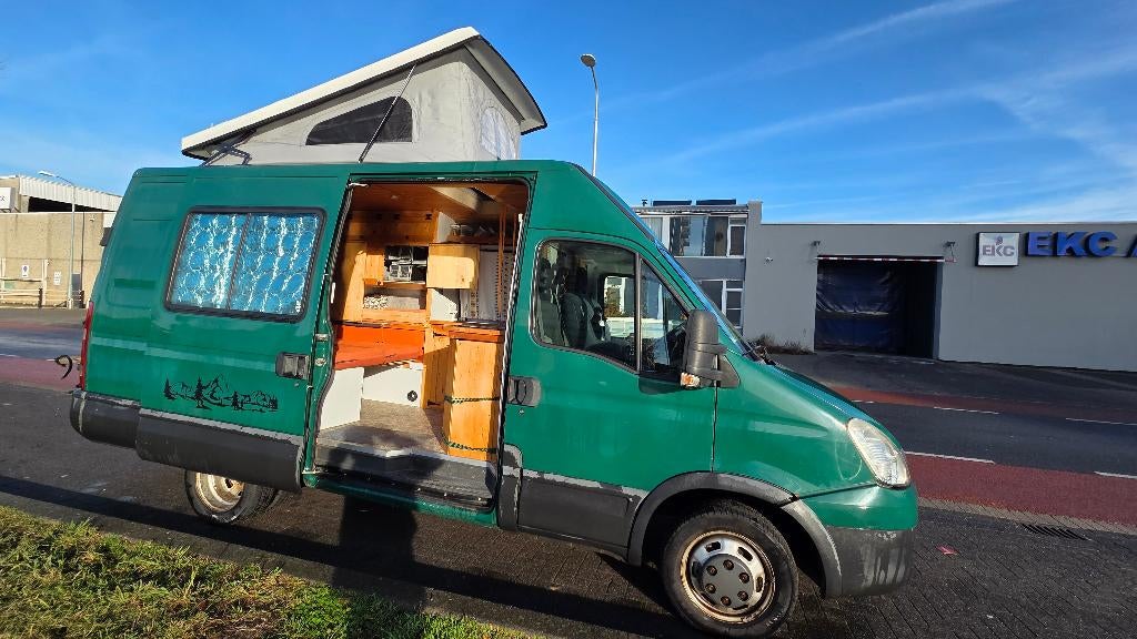 Sfeervolle en robuuste Iveco Daily camper H2L3, Caravans en Kamperen, Campers, Overige merken, Chemisch toilet, Buscamper of Camperbus