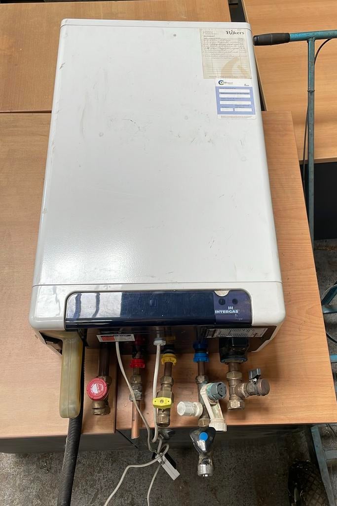 Intergas kombikompakt HRE36/30, Ophalen, Gebruikt, Aardgas, Geiser