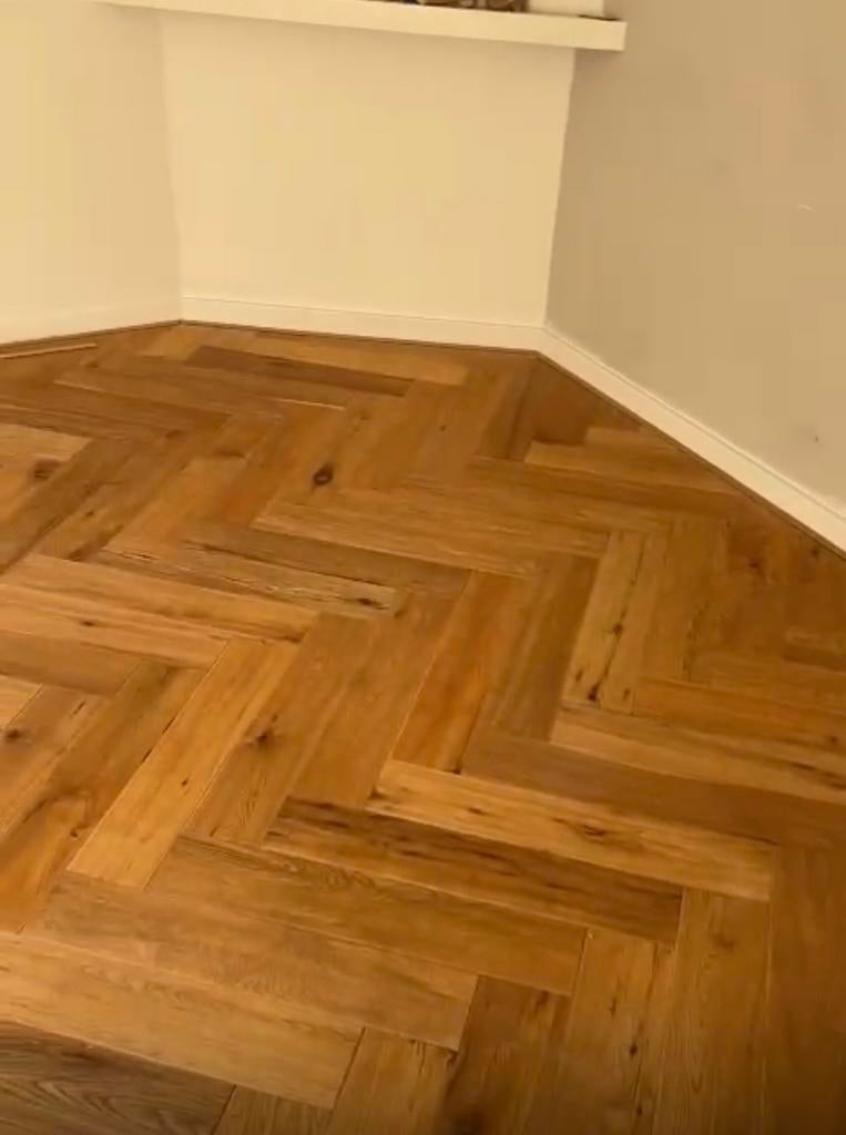 110m2 eiken parket visgraat multiplank vloer, Doe-het-zelf en Verbouw, Vloerdelen en Plavuizen, Parket, Ophalen of Verzenden, 10 tot 30 cm