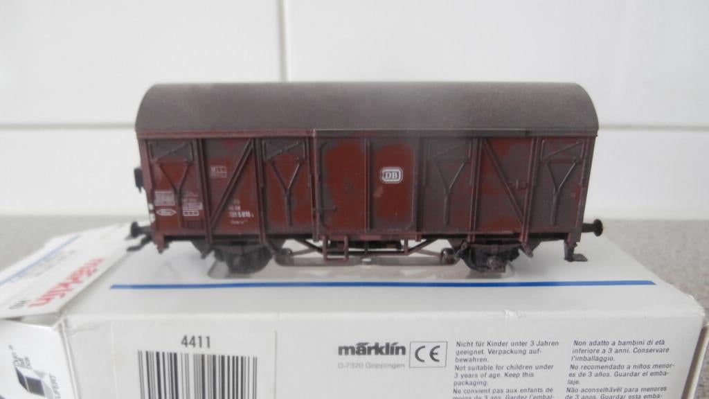 Marklin goederen wagon met Sluitlicht 4411, Wisselstroom, Wagon, Ophalen of Verzenden, Zo goed als nieuw