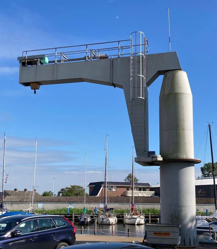 Scheepskraan, Ophalen