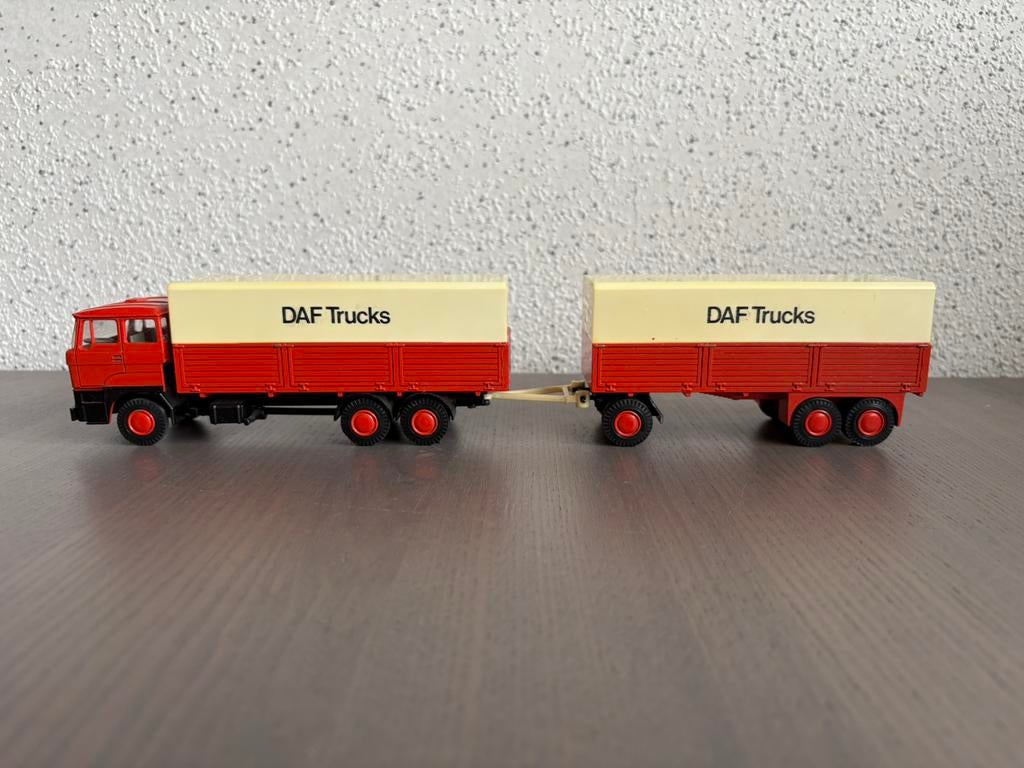 Lion Car 1/50 nr. 64 DAF 2800 vrachtwagen met aanhangwagen, Ophalen of Verzenden, Zo goed als nieuw, Bus of Vrachtwagen, Lion Toys