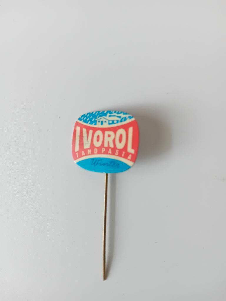 Pin - IVOROL - tandpasta, Verzamelen, Speldjes, Pins en Buttons, Ophalen of Verzenden, Zo goed als nieuw, Merk, Speldje of Pin