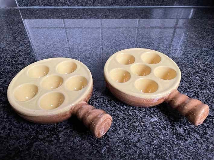 Escargot Slakken Vintage Modele Depose Franse schaaltjes x 2, Antiek en Kunst, Antiek | Servies los, Ophalen of Verzenden