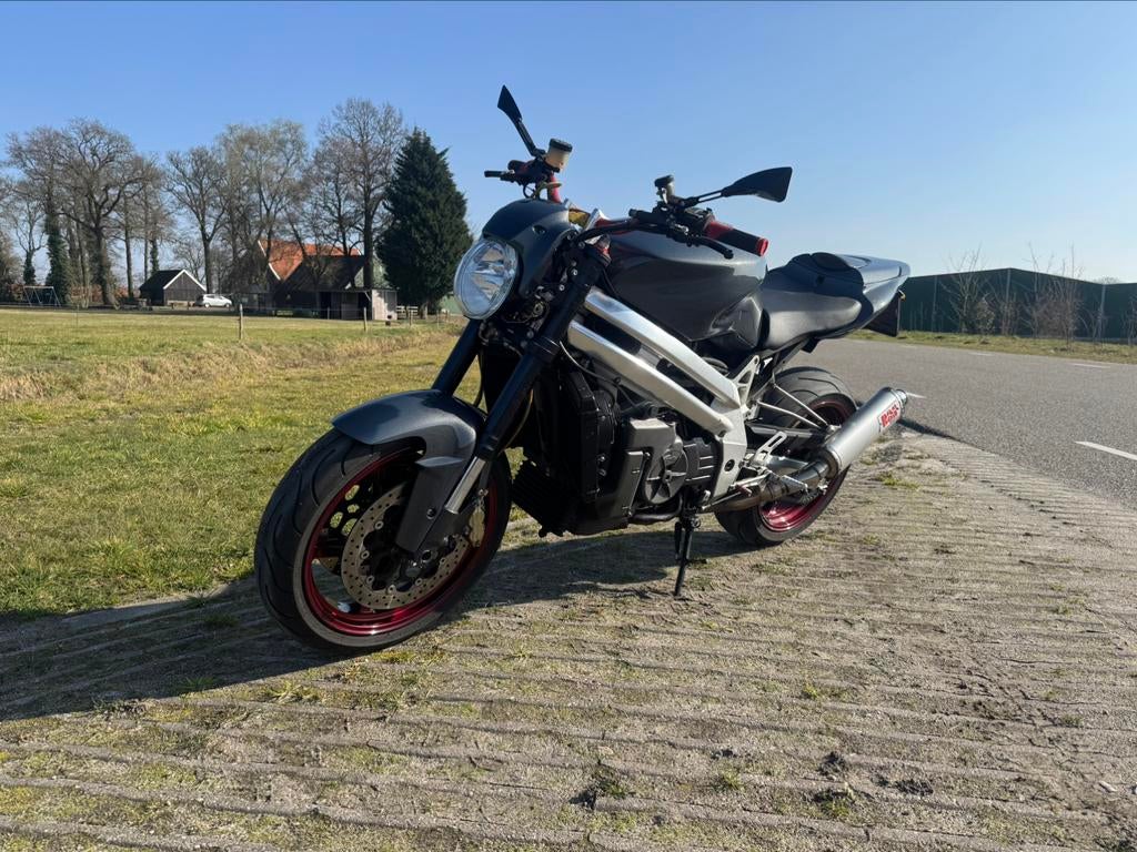Aprilia falco custom naked, Motoren, 2 cilinders, Particulier, Meer dan 35 kW, 998 cc
