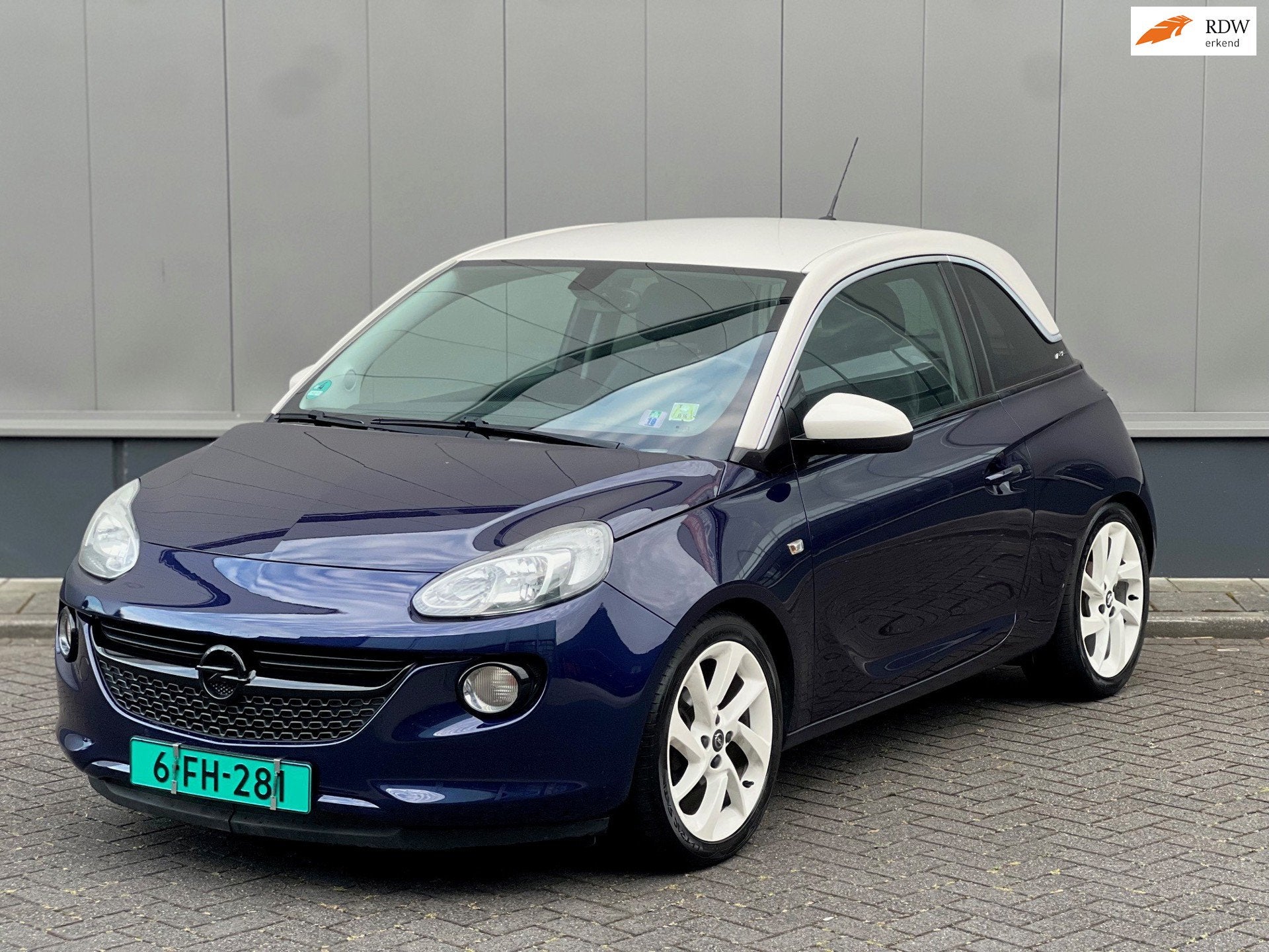 Opel ADAM 1.4 Glam 2-Tone Sport, Auto's, Voorwielaandrijving, Dealer onderhouden, Gebruikt, 4 cilinders