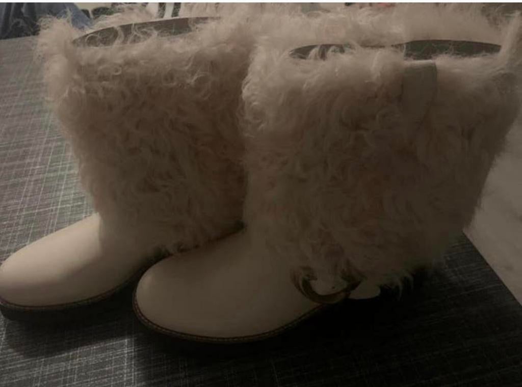 Nieuwe witte laarzen met bont, maat 39, Kleding | Dames, Schoenen, Wit, Lage of Enkellaarzen, Nieuw, Ophalen of Verzenden