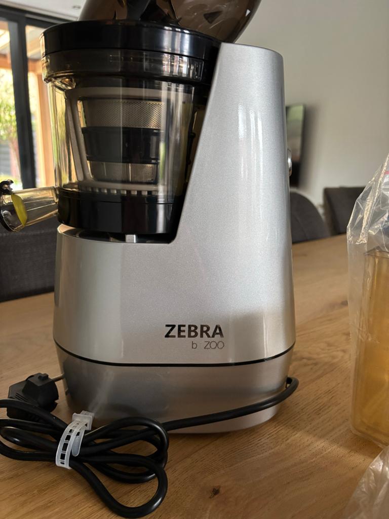 Zebra b Zoo Slowjuicer - Zilverkleurig, Zo goed als nieuw, Ophalen of Verzenden, Zo goed als nieuw, Elektrisch, Slowjuicer