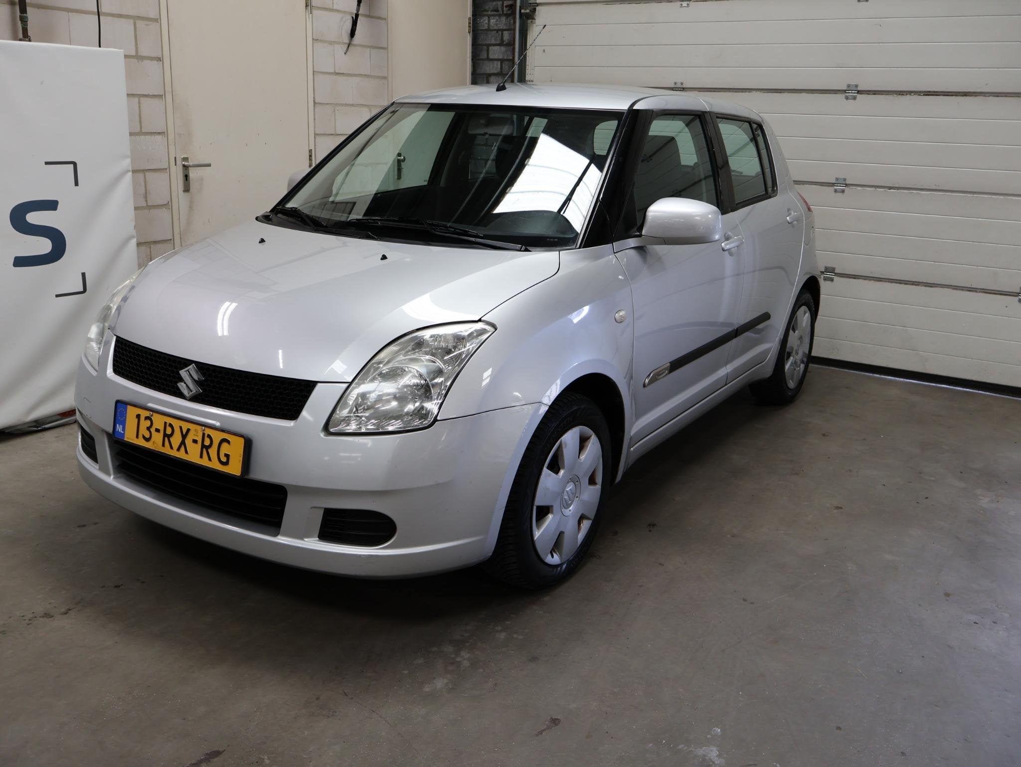 Suzuki Swift 1.3 GLS Airco APK 2e eigenaar NAP, Voorwielaandrijving, Stof, 965 kg, 400 kg