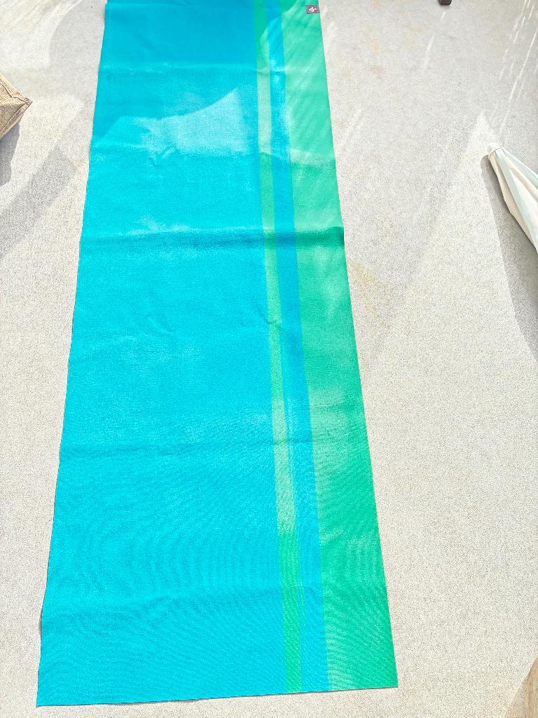 Manduka yogamat opvouwbaar dunne yoga mat 30€, Ophalen, Gebruikt, Yogamat