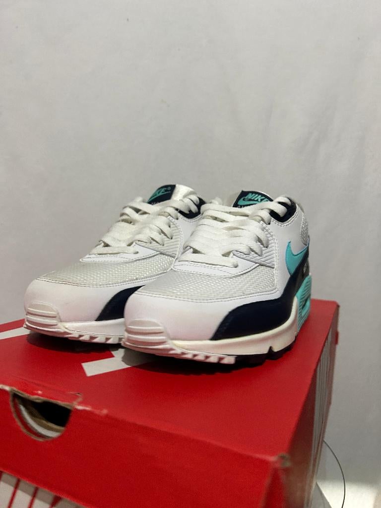 NIEUW IN DOOS! Maat 41 - Nike Air Max 90 Aurora, Overige kleuren, Verzenden, Nike, Nieuw
