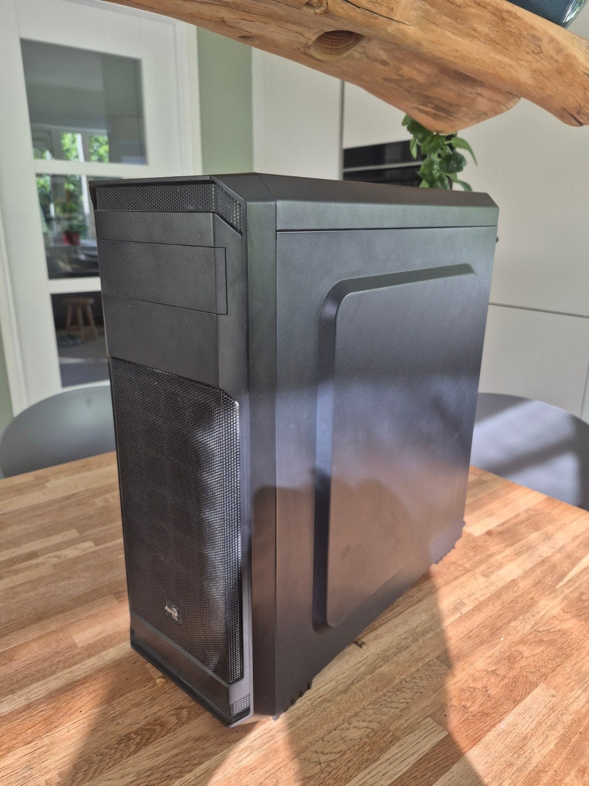 MSI A520M-A PRO + Seasonic S12III-500 + Aerocool Aero-300, Computers en Software, Computerbehuizingen, Ophalen, Gebruikt