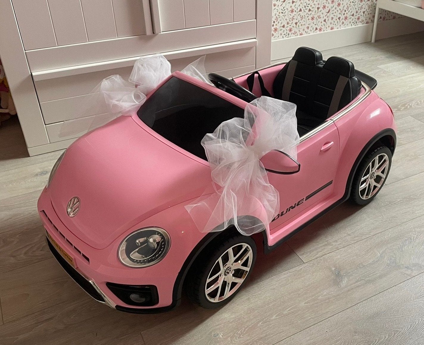 Volkswagen Kever elektrische kinderauto 2 persoons, Kinderen en Baby's, Ophalen, Gebruikt, Loopvoertuig