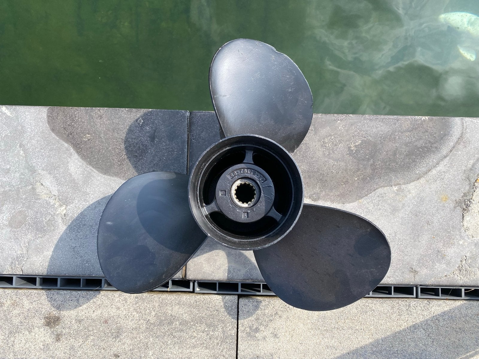 17P aluminium schroef Mercruiser, Ophalen of Verzenden, Gebruikt, Motor en Techniek, Motorboot