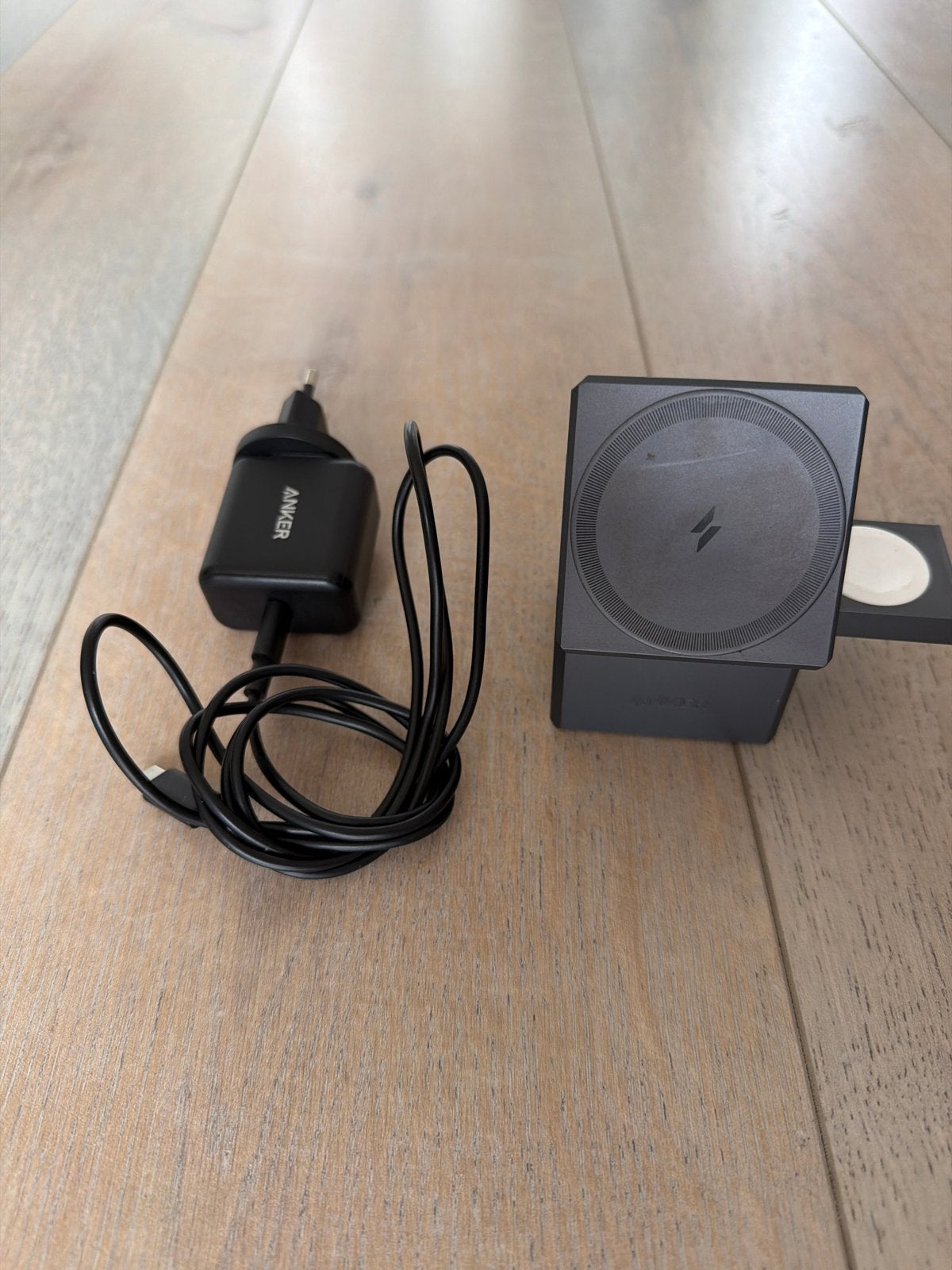 Anker 3-in-1 draadloze oplader met adapter, Ophalen, Anker, Draadloze oplader, Zo goed als nieuw
